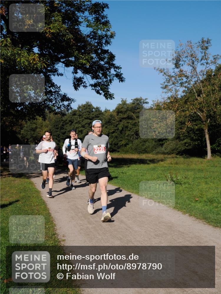 28.09.2025 - 33. Volkslauf durch das schöne Alstertal Fabian Wolf http://msf.ph/oto/8978790 28.09.2025 10:24:56 Laufen 2235 meine-sportfotos.de