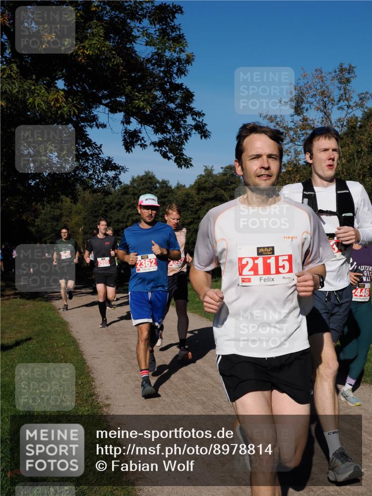 28.09.2025 - 33. Volkslauf durch das schöne Alstertal Fabian Wolf http://msf.ph/oto/8978814 28.09.2025 10:24:59 Laufen 2502, 2555, 2362, 2032, 2115, 446 meine-sportfotos.de