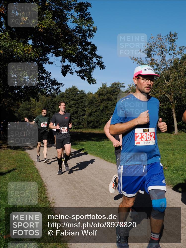 28.09.2025 - 33. Volkslauf durch das schöne Alstertal Fabian Wolf http://msf.ph/oto/8978820 28.09.2025 10:24:59 Laufen 2502, 2362 meine-sportfotos.de