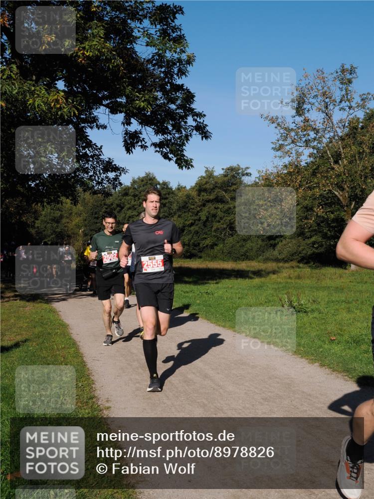 28.09.2025 - 33. Volkslauf durch das schöne Alstertal Fabian Wolf http://msf.ph/oto/8978826 28.09.2025 10:25:00 Laufen 2555 meine-sportfotos.de