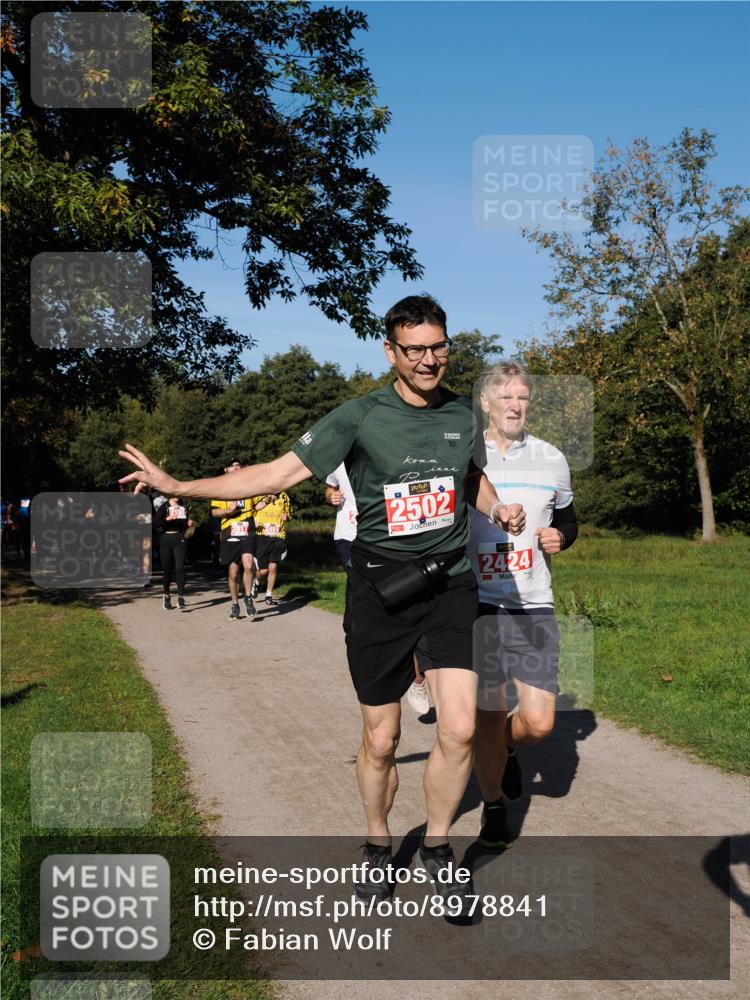 28.09.2025 - 33. Volkslauf durch das schöne Alstertal Fabian Wolf http://msf.ph/oto/8978841 28.09.2025 10:25:02 Laufen 2502, 2424 meine-sportfotos.de