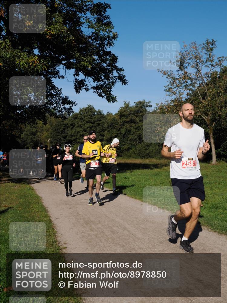 28.09.2025 - 33. Volkslauf durch das schöne Alstertal Fabian Wolf http://msf.ph/oto/8978850 28.09.2025 10:25:03 Laufen 281, 2017, 2581 meine-sportfotos.de