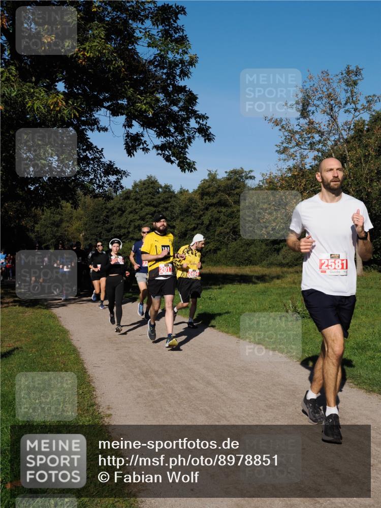 28.09.2025 - 33. Volkslauf durch das schöne Alstertal Fabian Wolf http://msf.ph/oto/8978851 28.09.2025 10:25:03 Laufen 2017, 2581 meine-sportfotos.de