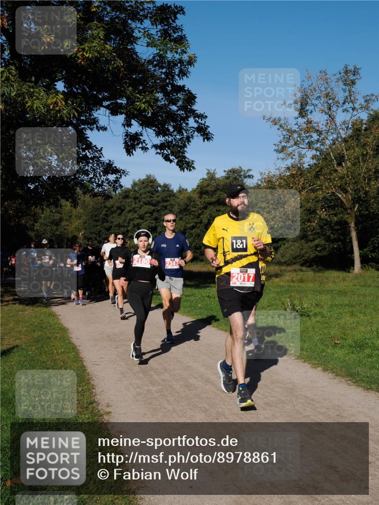28.09.2025 - 33. Volkslauf durch das schöne Alstertal Fabian Wolf http://msf.ph/oto/8978861 28.09.2025 10:25:04 Laufen 2180, 1, 1, 2347, 2017 meine-sportfotos.de