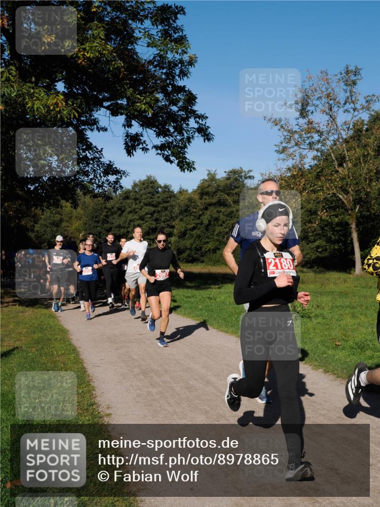 28.09.2025 - 33. Volkslauf durch das schöne Alstertal Fabian Wolf http://msf.ph/oto/8978865 28.09.2025 10:25:05 Laufen 315, 2279, 2180 meine-sportfotos.de