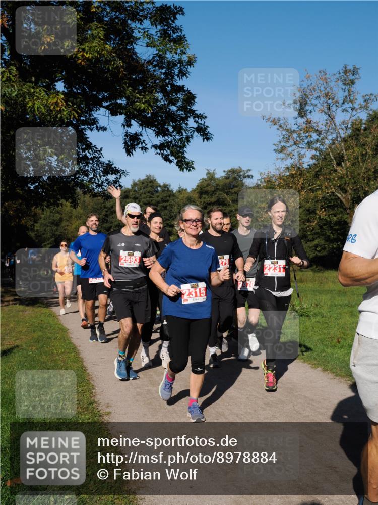 28.09.2025 - 33. Volkslauf durch das schöne Alstertal Fabian Wolf http://msf.ph/oto/8978884 28.09.2025 10:25:08 Laufen 2593, 2231, 2315 meine-sportfotos.de