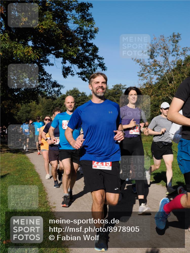 28.09.2025 - 33. Volkslauf durch das schöne Alstertal Fabian Wolf http://msf.ph/oto/8978905 28.09.2025 10:25:10 Laufen 23 meine-sportfotos.de