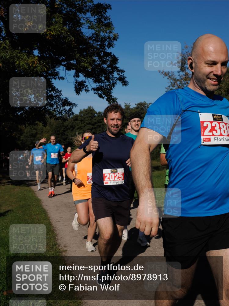 28.09.2025 - 33. Volkslauf durch das schöne Alstertal Fabian Wolf http://msf.ph/oto/8978913 28.09.2025 10:25:11 Laufen 2999, 2, 2025, 238 meine-sportfotos.de