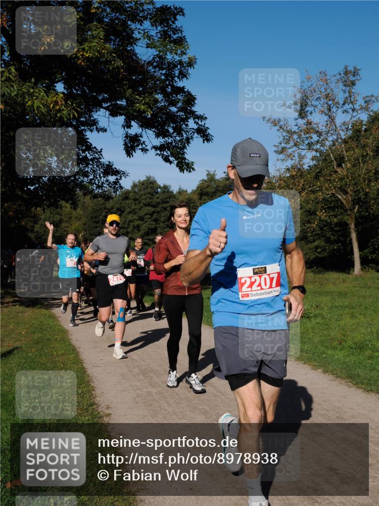 28.09.2025 - 33. Volkslauf durch das schöne Alstertal Fabian Wolf http://msf.ph/oto/8978938 28.09.2025 10:25:15 Laufen 247, 2207, 2030 meine-sportfotos.de