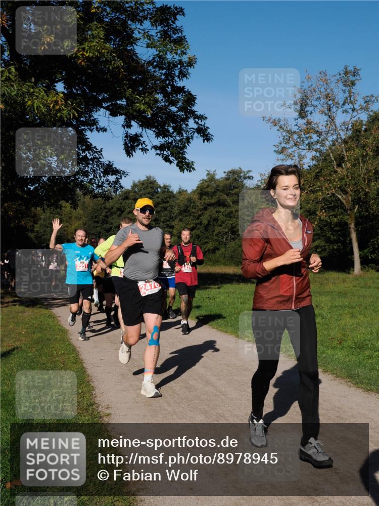 28.09.2025 - 33. Volkslauf durch das schöne Alstertal Fabian Wolf http://msf.ph/oto/8978945 28.09.2025 10:25:16 Laufen 2551, 2476, 2030 meine-sportfotos.de