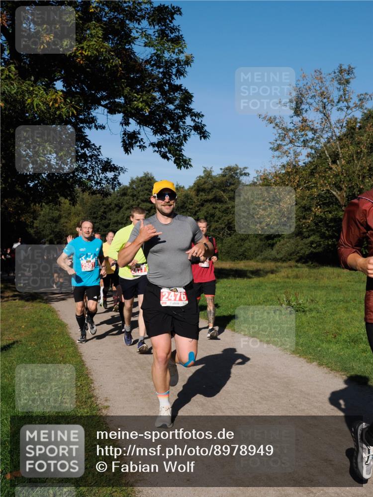 28.09.2025 - 33. Volkslauf durch das schöne Alstertal Fabian Wolf http://msf.ph/oto/8978949 28.09.2025 10:25:17 Laufen 2476 meine-sportfotos.de