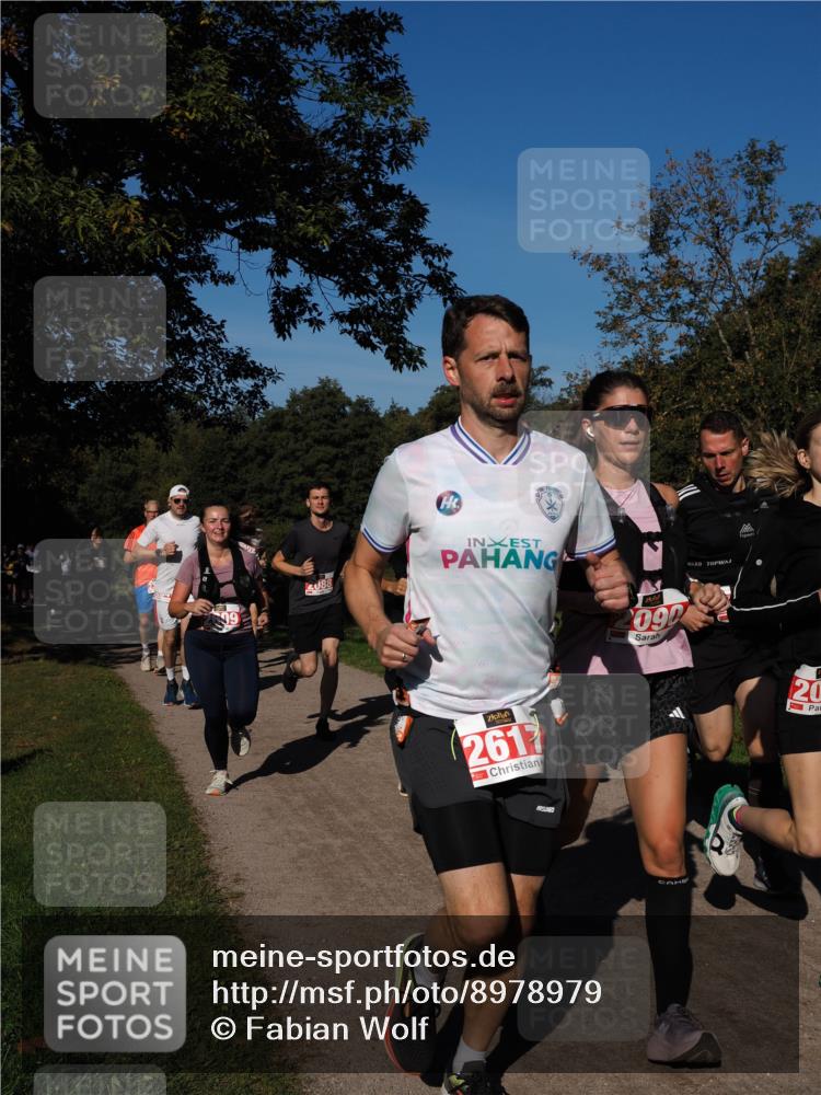 28.09.2025 - 33. Volkslauf durch das schöne Alstertal Fabian Wolf http://msf.ph/oto/8978979 28.09.2025 10:25:22 Laufen 088, 261, 090, 20 meine-sportfotos.de