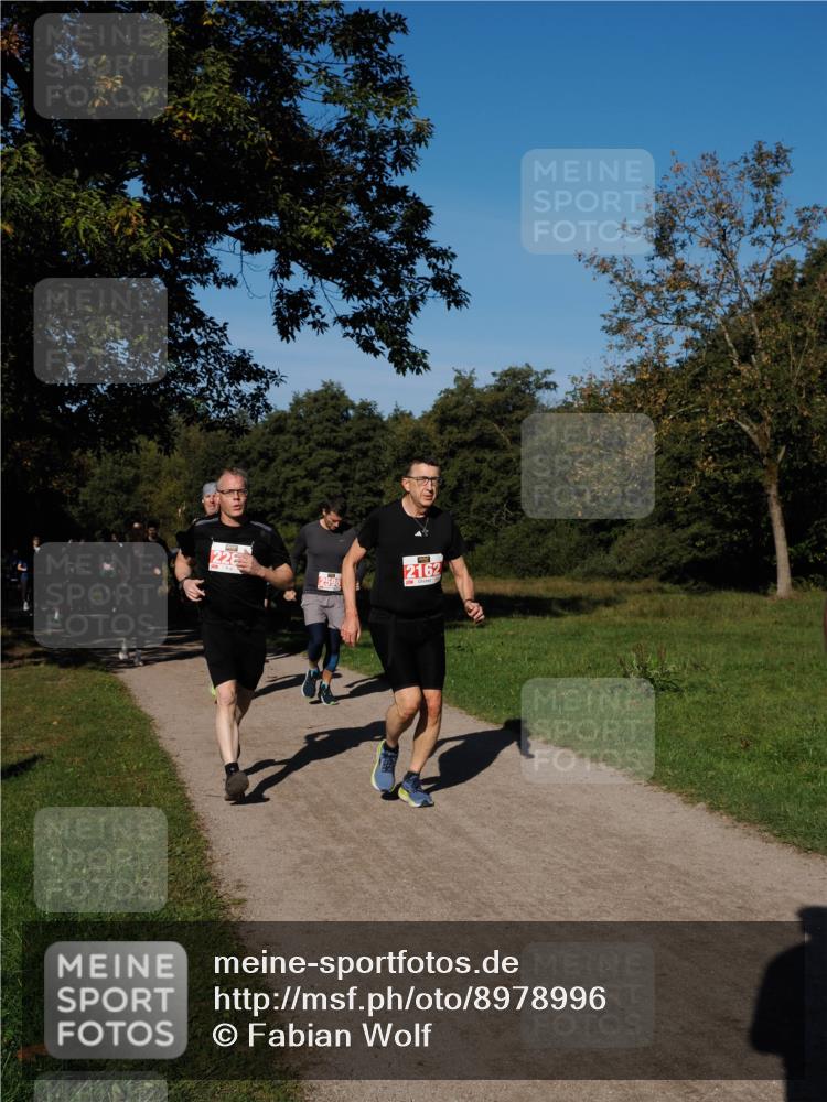 28.09.2025 - 33. Volkslauf durch das schöne Alstertal Fabian Wolf http://msf.ph/oto/8978996 28.09.2025 10:25:26 Laufen 228, 2162 meine-sportfotos.de