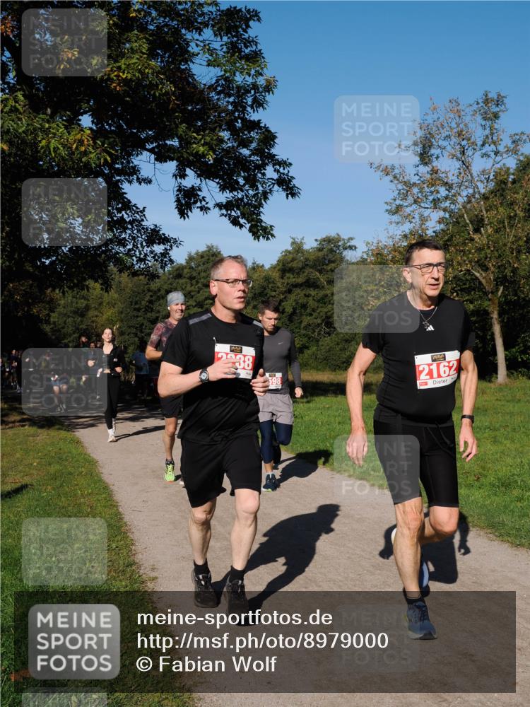 28.09.2025 - 33. Volkslauf durch das schöne Alstertal Fabian Wolf http://msf.ph/oto/8979000 28.09.2025 10:25:27 Laufen 2238, 598, 2162 meine-sportfotos.de