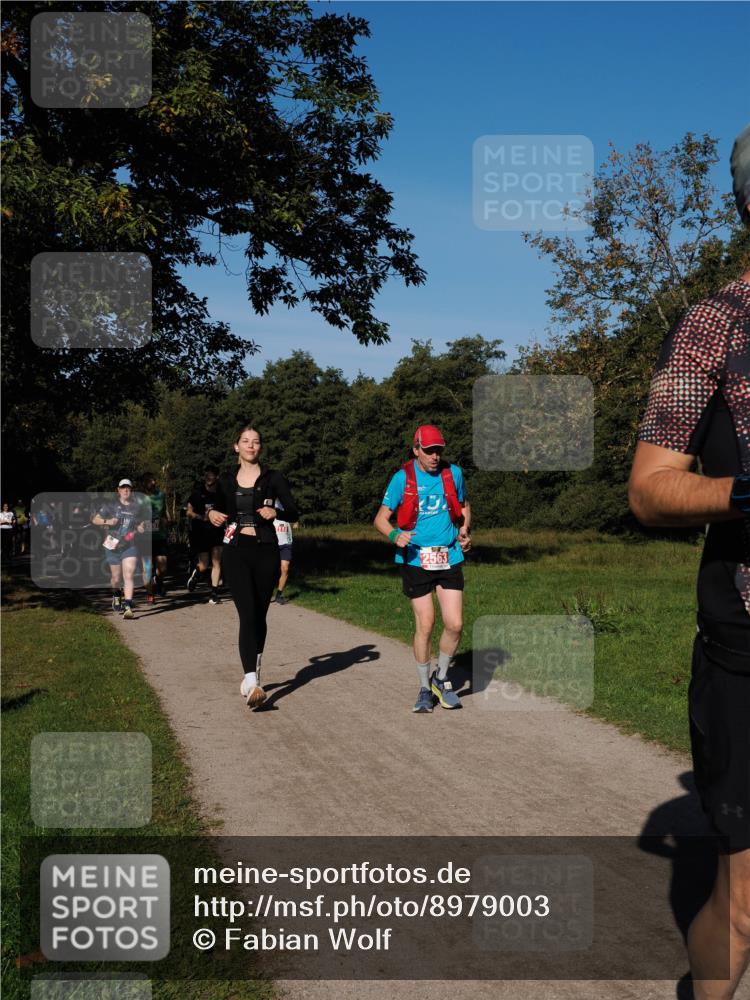 28.09.2025 - 33. Volkslauf durch das schöne Alstertal Fabian Wolf http://msf.ph/oto/8979003 28.09.2025 10:25:30 Laufen 2563 meine-sportfotos.de