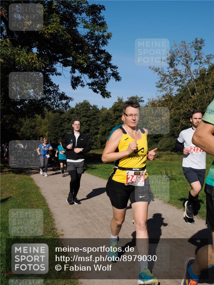 28.09.2025 - 33. Volkslauf durch das schöne Alstertal Fabian Wolf http://msf.ph/oto/8979030 28.09.2025 10:25:35 Laufen 18, 212, 2469 meine-sportfotos.de