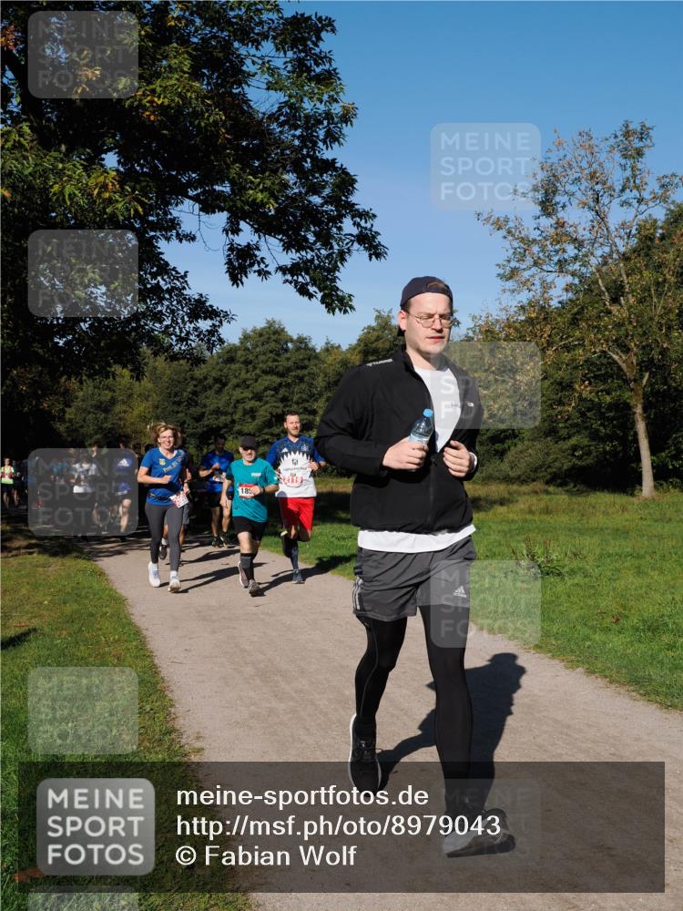 28.09.2025 - 33. Volkslauf durch das schöne Alstertal Fabian Wolf http://msf.ph/oto/8979043 28.09.2025 10:25:37 Laufen 185 meine-sportfotos.de