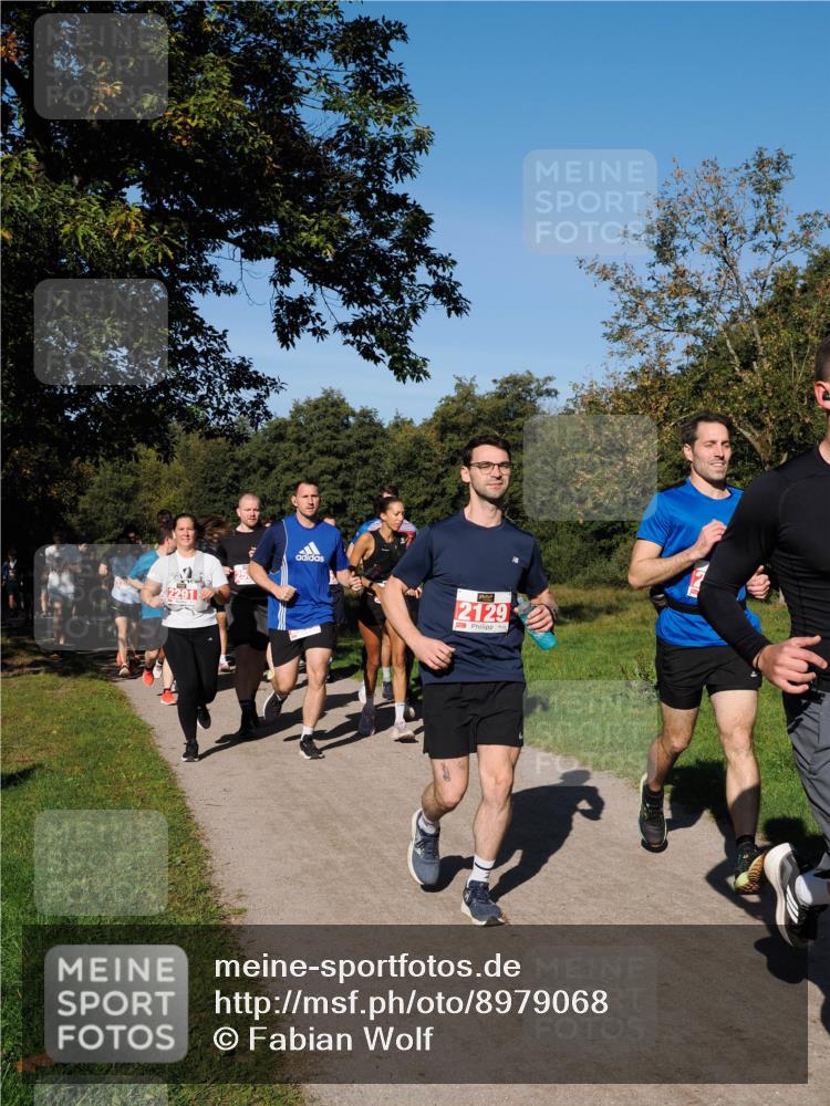 28.09.2025 - 33. Volkslauf durch das schöne Alstertal Fabian Wolf http://msf.ph/oto/8979068 28.09.2025 10:25:41 Laufen 2291, 2129 meine-sportfotos.de