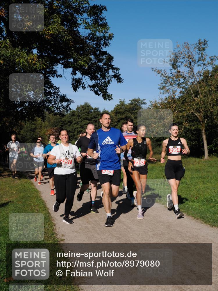 28.09.2025 - 33. Volkslauf durch das schöne Alstertal Fabian Wolf http://msf.ph/oto/8979080 28.09.2025 10:25:42 Laufen 2291, 2392, 2994 meine-sportfotos.de