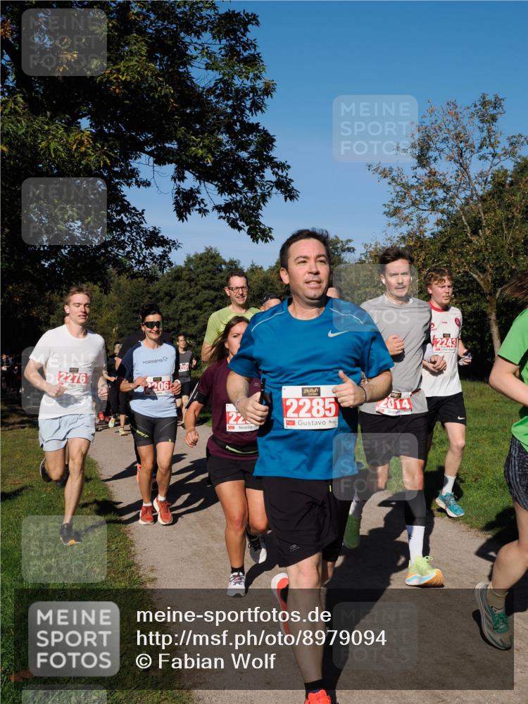 28.09.2025 - 33. Volkslauf durch das schöne Alstertal Fabian Wolf http://msf.ph/oto/8979094 28.09.2025 10:25:44 Laufen 2276, 2206, 22, 2285, 2014, 22431 meine-sportfotos.de