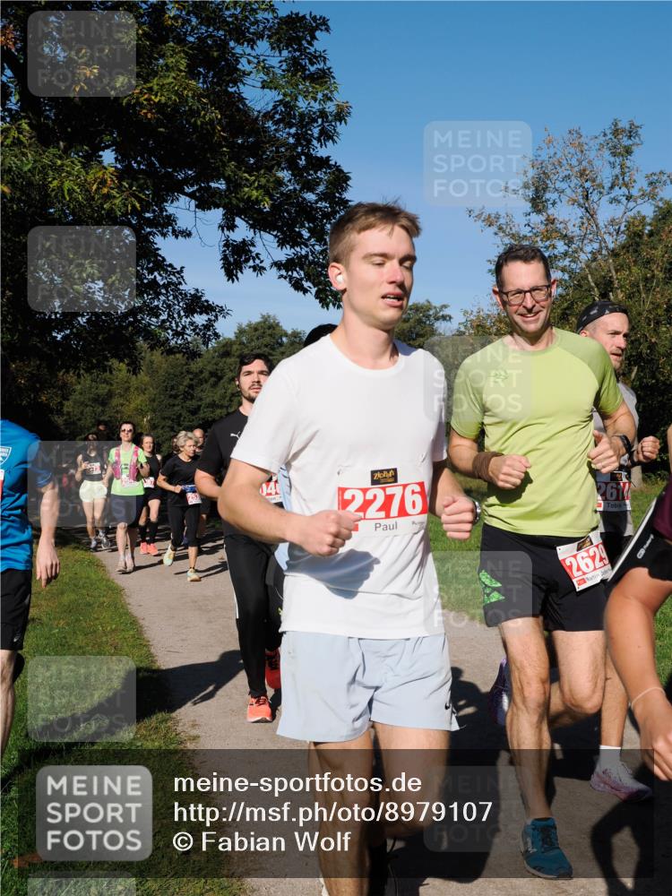 28.09.2025 - 33. Volkslauf durch das schöne Alstertal Fabian Wolf http://msf.ph/oto/8979107 28.09.2025 10:25:46 Laufen 2276, 261, 2629 meine-sportfotos.de