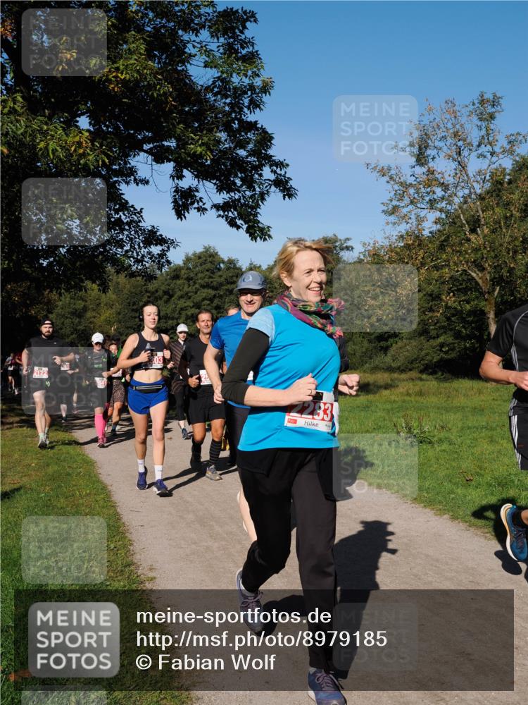 28.09.2025 - 33. Volkslauf durch das schöne Alstertal Fabian Wolf http://msf.ph/oto/8979185 28.09.2025 10:26:02 Laufen 122, 83 meine-sportfotos.de