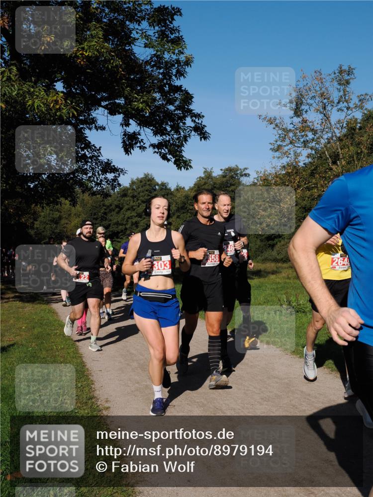 28.09.2025 - 33. Volkslauf durch das schöne Alstertal Fabian Wolf http://msf.ph/oto/8979194 28.09.2025 10:26:04 Laufen 303, 2558, 264 meine-sportfotos.de