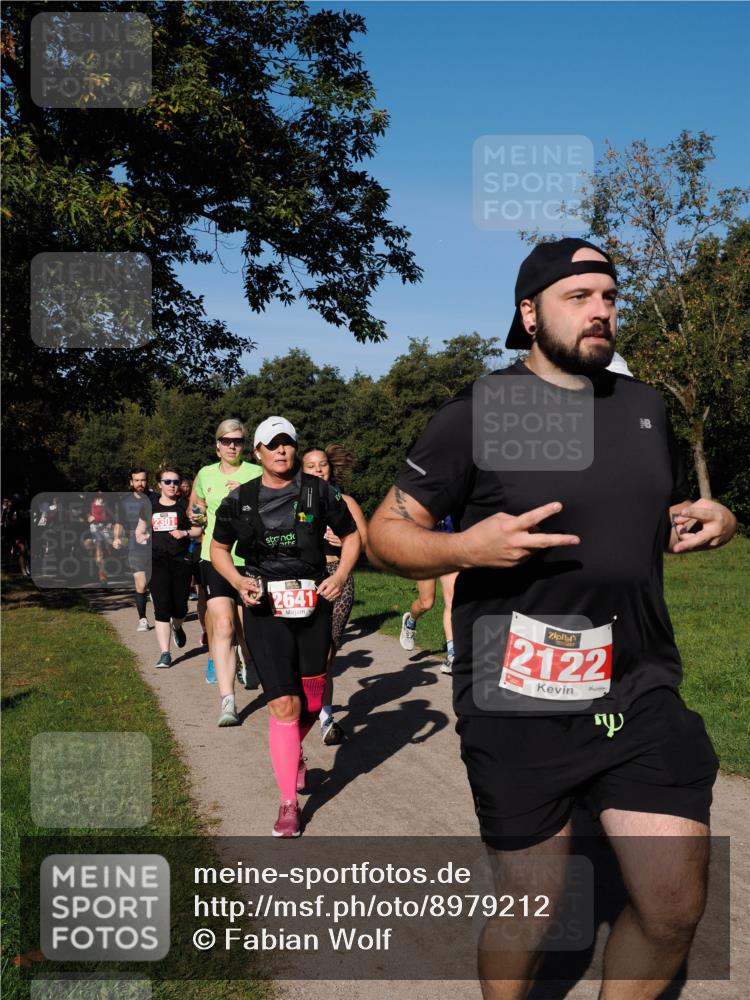 28.09.2025 - 33. Volkslauf durch das schöne Alstertal Fabian Wolf http://msf.ph/oto/8979212 28.09.2025 10:26:06 Laufen 2301, 2641, 2122 meine-sportfotos.de