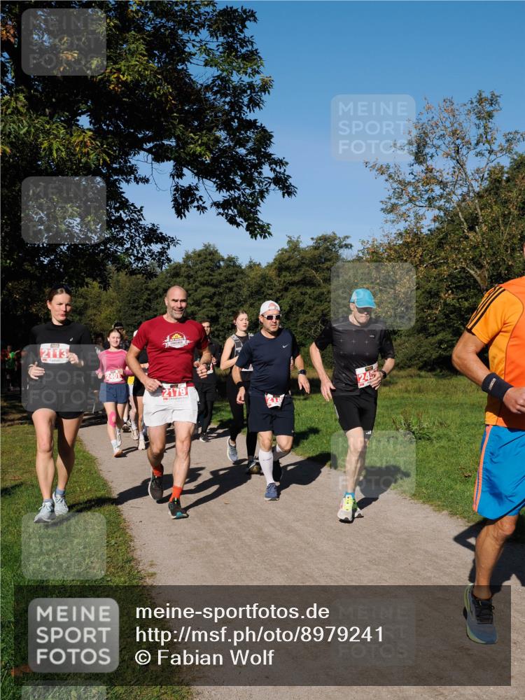 28.09.2025 - 33. Volkslauf durch das schöne Alstertal Fabian Wolf http://msf.ph/oto/8979241 28.09.2025 10:26:11 Laufen 2113, 2401, 2179, 245 meine-sportfotos.de