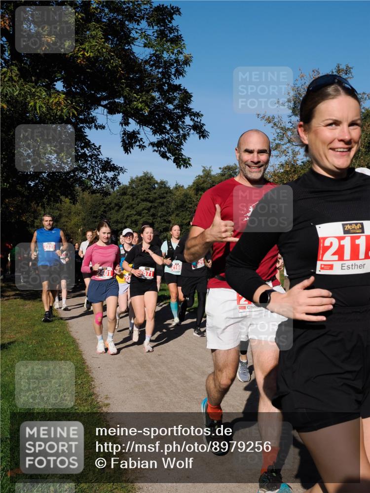 28.09.2025 - 33. Volkslauf durch das schöne Alstertal Fabian Wolf http://msf.ph/oto/8979256 28.09.2025 10:26:12 Laufen 2335, 2168, 211 meine-sportfotos.de