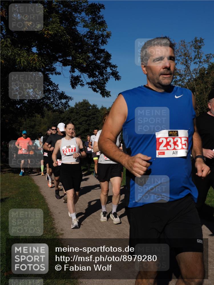 28.09.2025 - 33. Volkslauf durch das schöne Alstertal Fabian Wolf http://msf.ph/oto/8979280 28.09.2025 10:26:16 Laufen 2177, 2335 meine-sportfotos.de