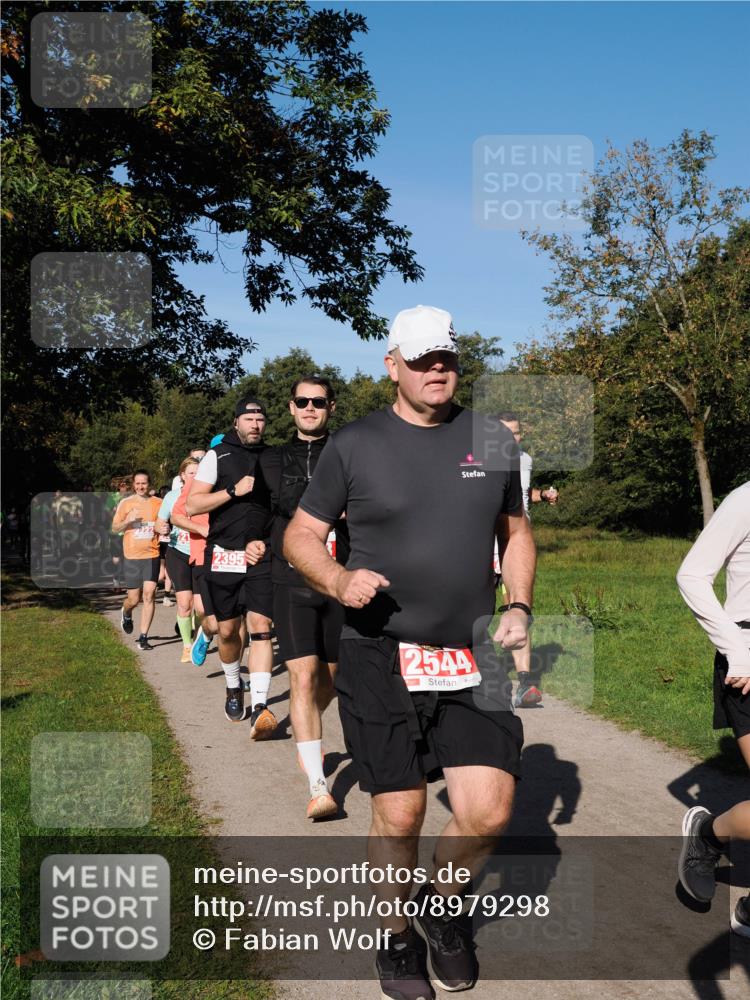 28.09.2025 - 33. Volkslauf durch das schöne Alstertal Fabian Wolf http://msf.ph/oto/8979298 28.09.2025 10:26:17 Laufen 2395, 2544 meine-sportfotos.de