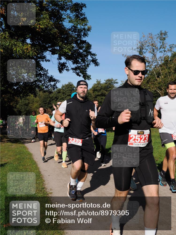 28.09.2025 - 33. Volkslauf durch das schöne Alstertal Fabian Wolf http://msf.ph/oto/8979305 28.09.2025 10:26:19 Laufen 2395, 2523 meine-sportfotos.de