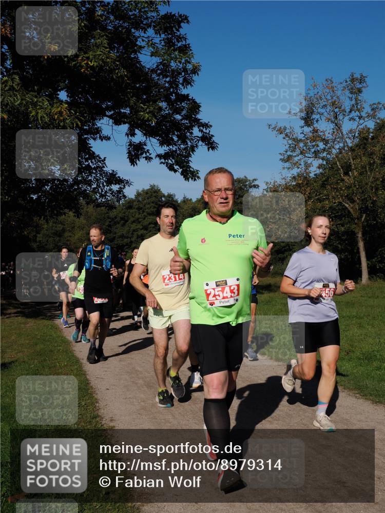 28.09.2025 - 33. Volkslauf durch das schöne Alstertal Fabian Wolf http://msf.ph/oto/8979314 28.09.2025 10:26:24 Laufen 2314, 0, 2543 meine-sportfotos.de
