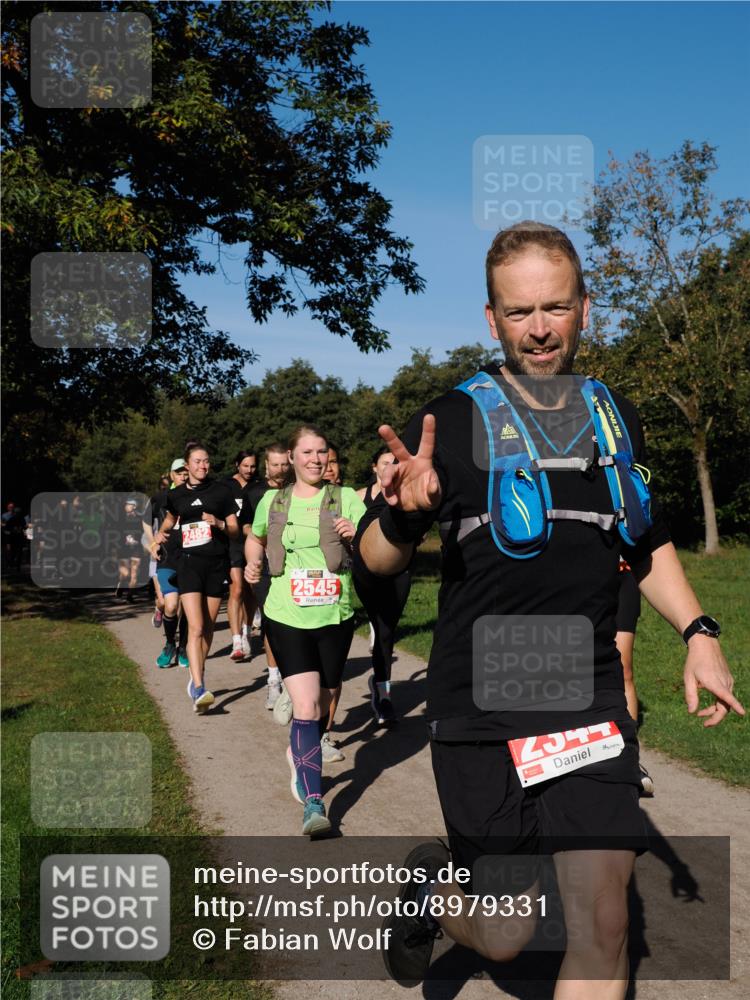 28.09.2025 - 33. Volkslauf durch das schöne Alstertal Fabian Wolf http://msf.ph/oto/8979331 28.09.2025 10:26:26 Laufen 2482, 2545 meine-sportfotos.de