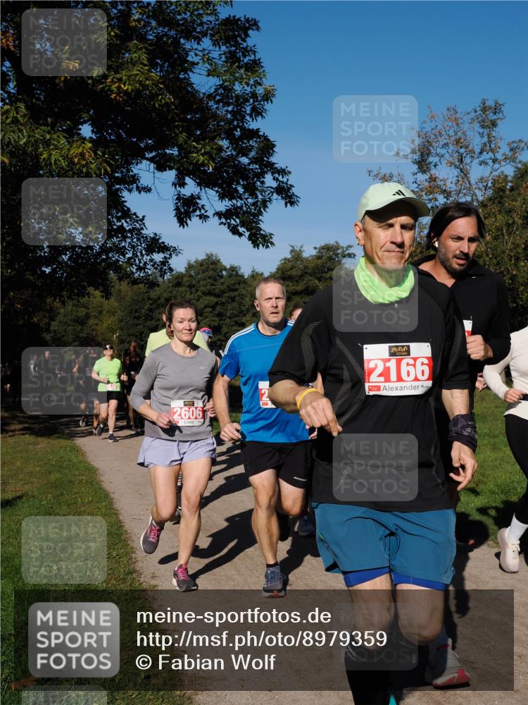 28.09.2025 - 33. Volkslauf durch das schöne Alstertal Fabian Wolf http://msf.ph/oto/8979359 28.09.2025 10:26:29 Laufen 2606, 2166 meine-sportfotos.de
