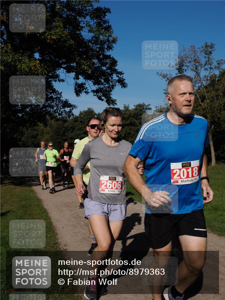 28.09.2025 - 33. Volkslauf durch das schöne Alstertal Fabian Wolf http://msf.ph/oto/8979363 28.09.2025 10:26:30 Laufen 2538, 2121, 2606, 4, 2018 meine-sportfotos.de