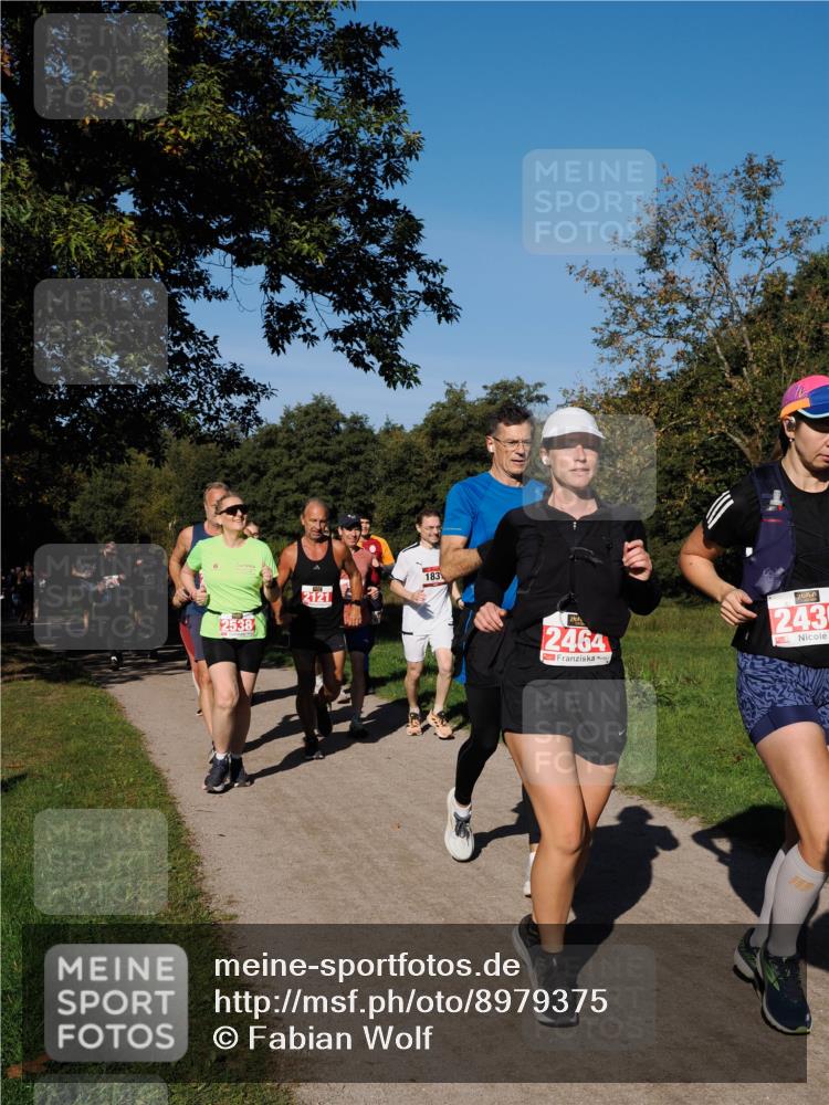 28.09.2025 - 33. Volkslauf durch das schöne Alstertal Fabian Wolf http://msf.ph/oto/8979375 28.09.2025 10:26:32 Laufen 2121, 2538, 183, 2464, 243 meine-sportfotos.de