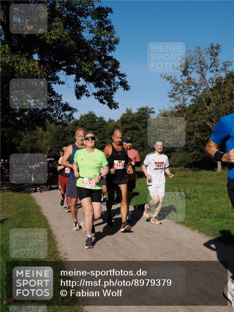 28.09.2025 - 33. Volkslauf durch das schöne Alstertal Fabian Wolf http://msf.ph/oto/8979379 28.09.2025 10:26:33 Laufen 0, 2538, 2121, 1837 meine-sportfotos.de
