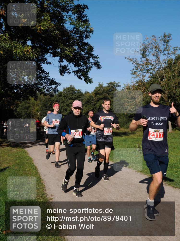 28.09.2025 - 33. Volkslauf durch das schöne Alstertal Fabian Wolf http://msf.ph/oto/8979401 28.09.2025 10:26:38 Laufen 2316, 091, 2123, 2317 meine-sportfotos.de