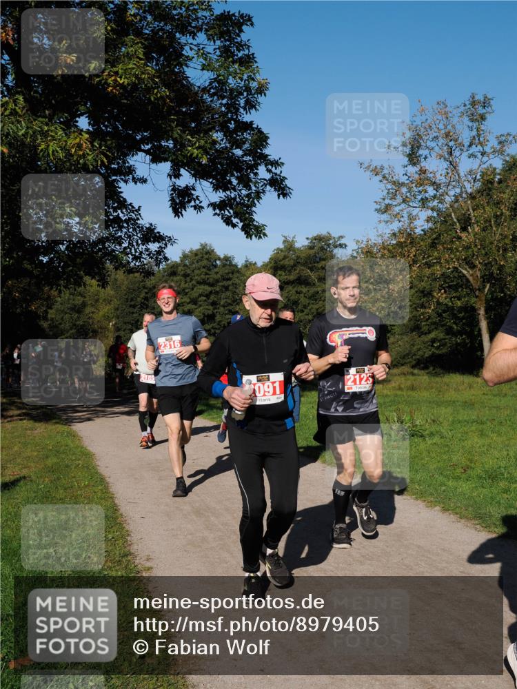 28.09.2025 - 33. Volkslauf durch das schöne Alstertal Fabian Wolf http://msf.ph/oto/8979405 28.09.2025 10:26:38 Laufen 2185, 2316, 091, 2125 meine-sportfotos.de