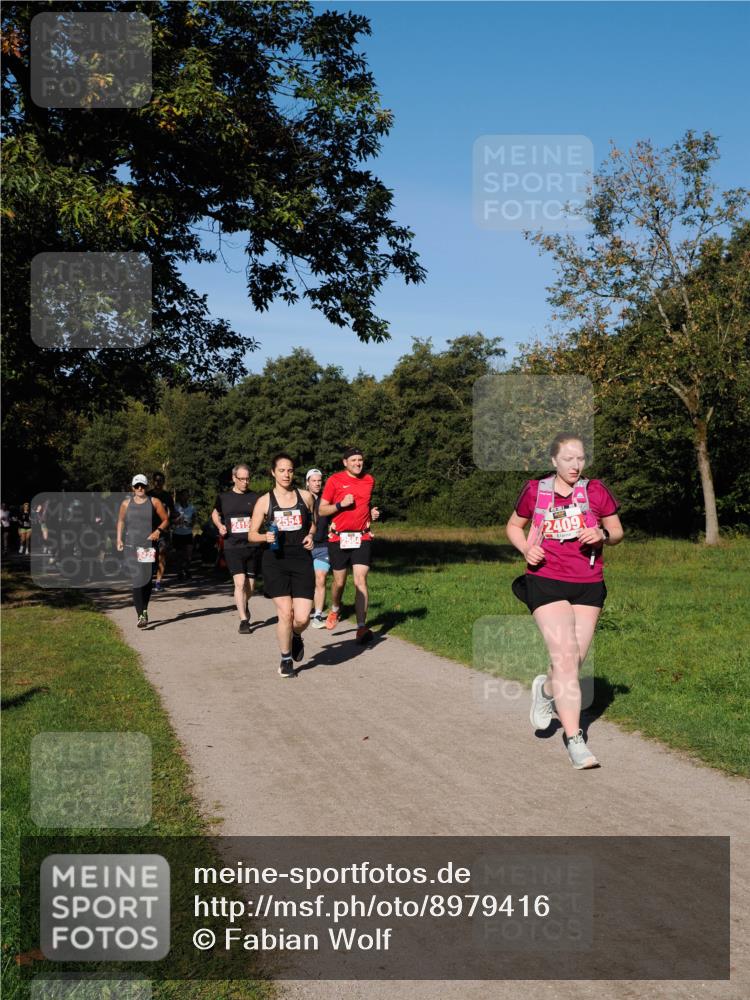 28.09.2025 - 33. Volkslauf durch das schöne Alstertal Fabian Wolf http://msf.ph/oto/8979416 28.09.2025 10:26:43 Laufen 2415, 2554, 2584, 2409 meine-sportfotos.de