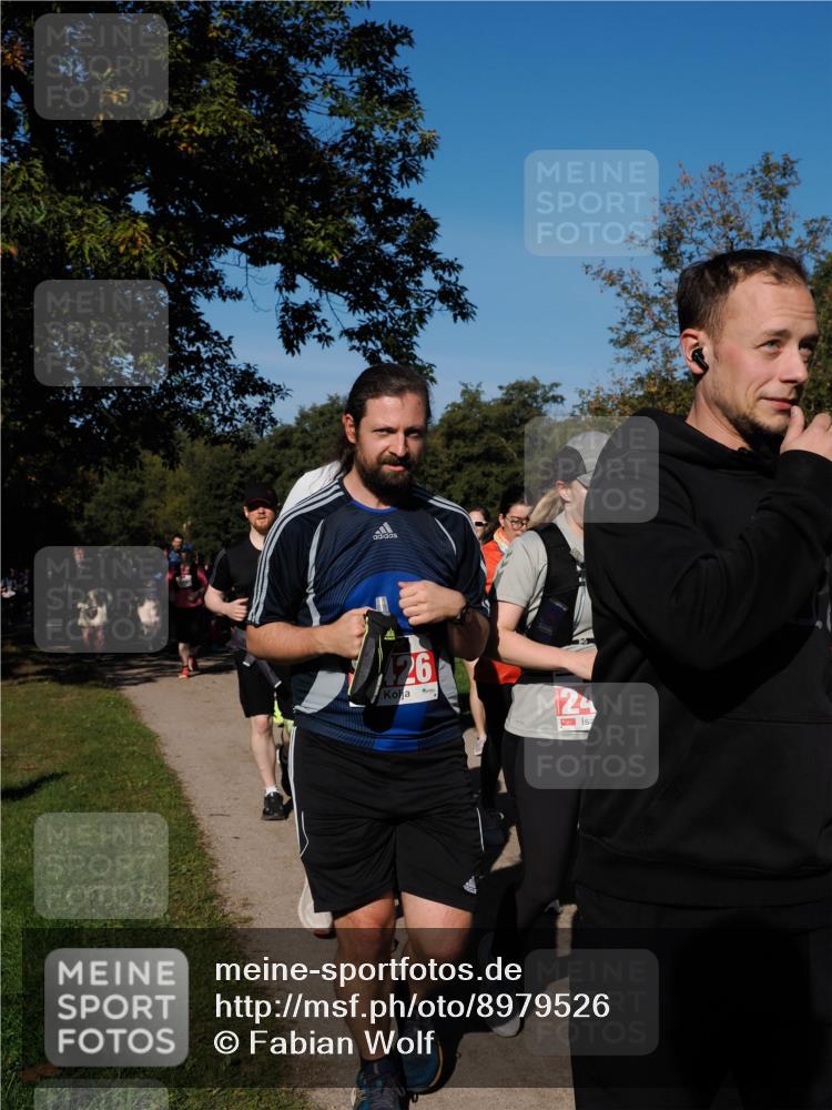 28.09.2025 - 33. Volkslauf durch das schöne Alstertal Fabian Wolf http://msf.ph/oto/8979526 28.09.2025 10:27:14 Laufen 26, 24 meine-sportfotos.de