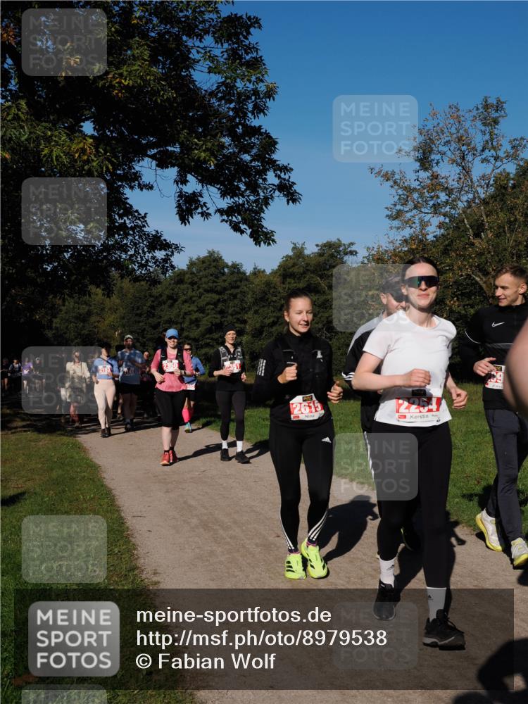 28.09.2025 - 33. Volkslauf durch das schöne Alstertal Fabian Wolf http://msf.ph/oto/8979538 28.09.2025 10:27:16 Laufen 2350, 2615, 2254 meine-sportfotos.de