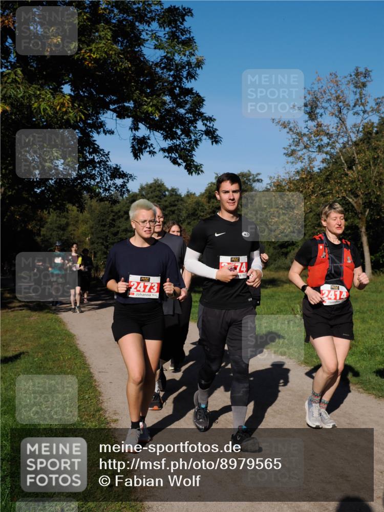 28.09.2025 - 33. Volkslauf durch das schöne Alstertal Fabian Wolf http://msf.ph/oto/8979565 28.09.2025 10:27:33 Laufen 2473, 74, 2414 meine-sportfotos.de