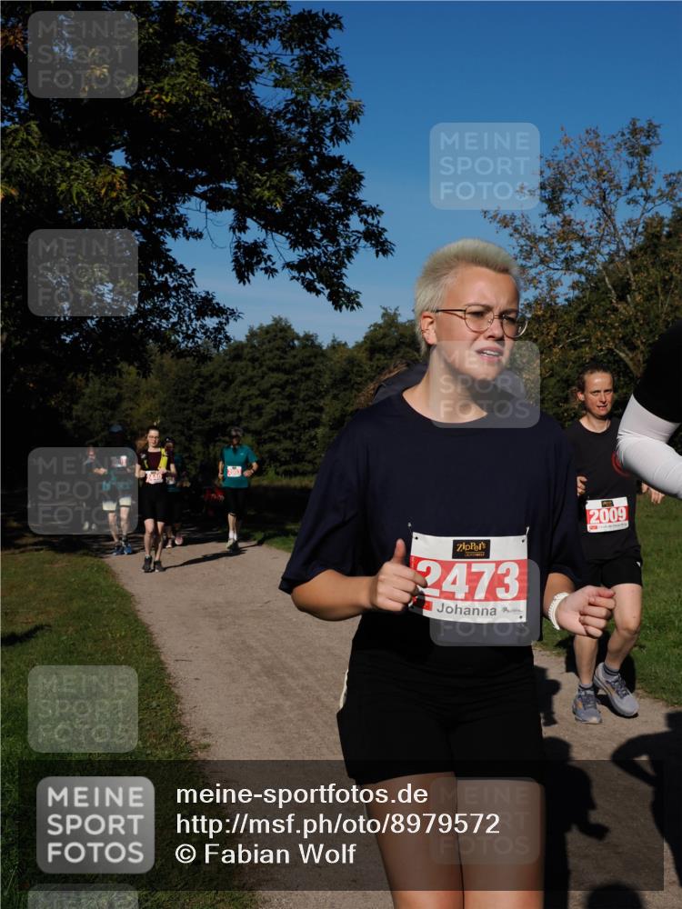 28.09.2025 - 33. Volkslauf durch das schöne Alstertal Fabian Wolf http://msf.ph/oto/8979572 28.09.2025 10:27:34 Laufen 2473, 2009 meine-sportfotos.de