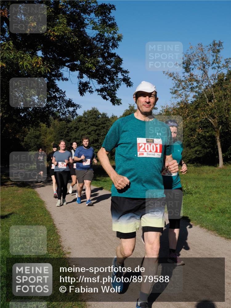 28.09.2025 - 33. Volkslauf durch das schöne Alstertal Fabian Wolf http://msf.ph/oto/8979588 28.09.2025 10:27:40 Laufen 2547, 2001 meine-sportfotos.de