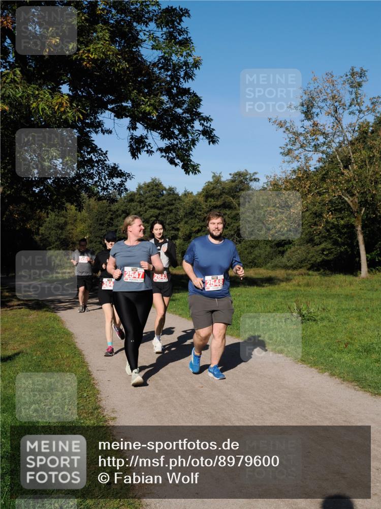 28.09.2025 - 33. Volkslauf durch das schöne Alstertal Fabian Wolf http://msf.ph/oto/8979600 28.09.2025 10:27:42 Laufen 264, 2547, 2643, 2548 meine-sportfotos.de