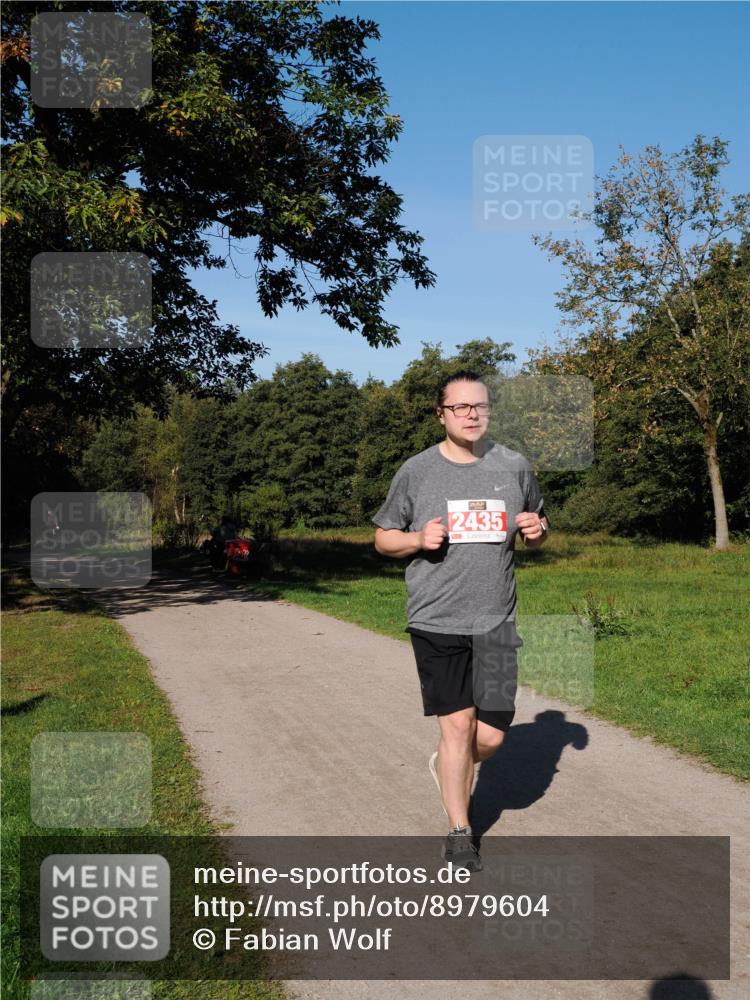 28.09.2025 - 33. Volkslauf durch das schöne Alstertal Fabian Wolf http://msf.ph/oto/8979604 28.09.2025 10:27:46 Laufen 2435 meine-sportfotos.de