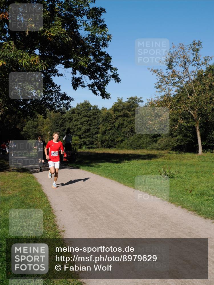 28.09.2025 - 33. Volkslauf durch das schöne Alstertal Fabian Wolf http://msf.ph/oto/8979629 28.09.2025 10:33:23 Laufen 412, 3330 meine-sportfotos.de